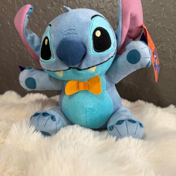 NWT, Disney Stitch halloween  stuffed toy, 5-6 inches tall - Picture 1 of 3